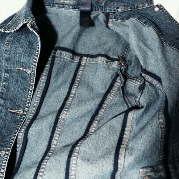 Liz Claiborne denim blazer jacket. Size Small - Picture 4 of 4